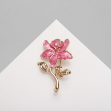 Brooch 