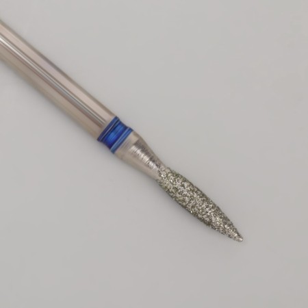 Diamond cutzes for manicure "Flame", medium grain, 1.8 × 8 mm, in a plastic case-3