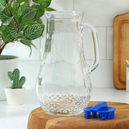 A jug with a Cryste lid, 1.5 liters-1