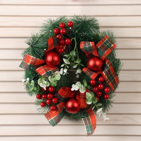 New Year's wreath d-24 cm "Bright fairy tale" Greens of berries