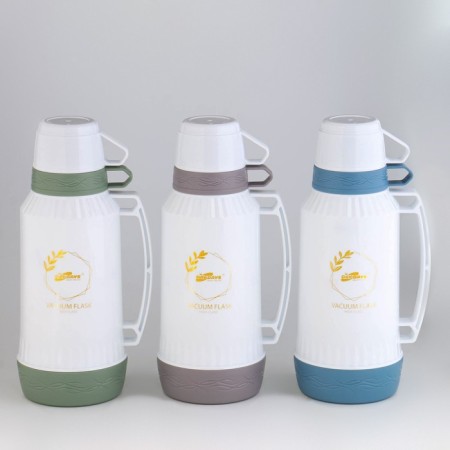 Thermos 1.8 l, with a glass flask, retains heat 12 hours, with a mug, mix