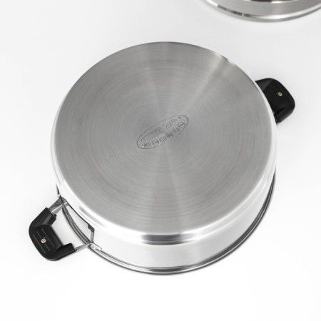 Altyn Mantock, 7.5 l, d = 30 cm, 5 sections, a metal cover, with a heat distribution layer, induction-7