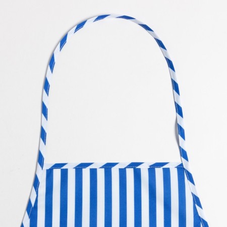 Kitchen set of shares. Color blue take 17x17 cm, mittens 26x16 cm, apron 60x80 cm, 100% p/e-2