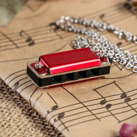Music Life 4 Harly Harly, 8 tones, 3.5x1.5x1cm, chain 28cm, red