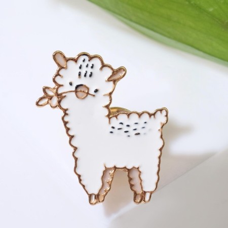Lama icon cutie, white color in gold-1