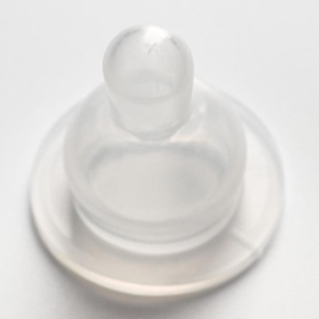 A nipple for a bottle, +3 months, medium stream, classic throat 35mm.-2
