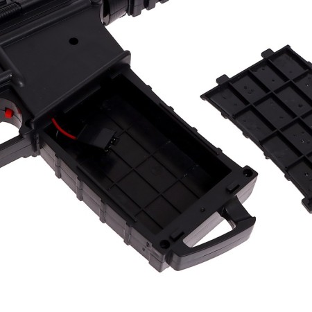 M4 assault rifle shoots gel bullets, works from the battery-10