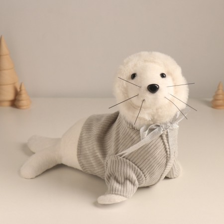 Decor "White Seal in a jacket with a hood" 16x25x19 cm