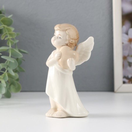 Souvenir Ceramics "Angel with a heart in the hands" 6.5x4.5x11.5 cm-1