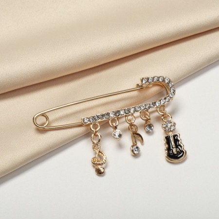 Pin "Classic" notes, 5.5 cm, white-black color in gold-2