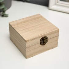The box is simple 