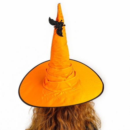 The carnival hat "Orange", draped, with a bat, p. 56 - 58-3