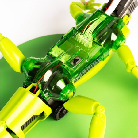 The Robot "Lizard" of Euryk, electronic designer, interactive: sensory, light, batteries, 92 details-6