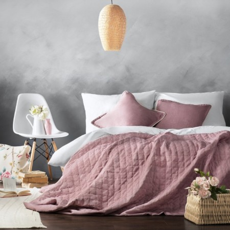 Set "Ibiza": a bedspread 160 x 220 cm, pillowcase 40 x 40 cm - 2 pcs, pink color-1