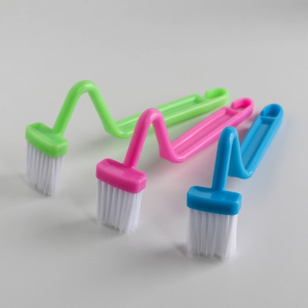 Brush with a curved handle of a share, 20 cm, color mix-3