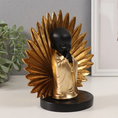 Polystone souvenir "Little Hothey - Prayer. Palm leaf" Gold and black 18x9x18 cm-1