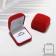 The case is velvet under the “classic” ring, 5 × 5.5, the color is red, the insert is white