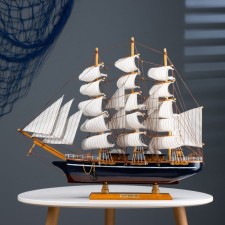 Souvenir ship large 
