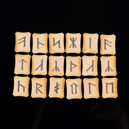 Runes for fortune telling "Slavic", 18 pcs, natural beech, bag-1
