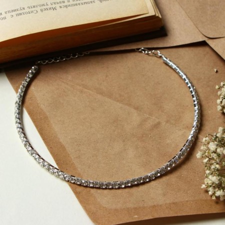Necklace "ice", 1 row, white color in silver, 35 cm
