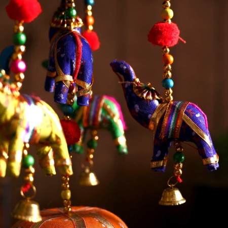 Interior suspension with bells "Elephants" 15x15x41 cm mix-6