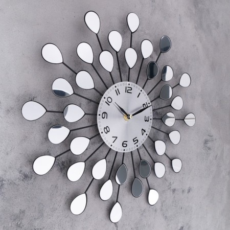 Watching clock, series: openwork, "mirror petals", smooth move, d-10 cm, 40 x 40 cm-1