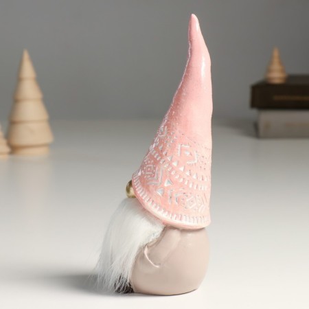 Polystone souvenir "Santa Claus in a pink cap, the cap pulled over" 8.5x8x20.5 cm-3