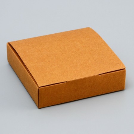 Box for 9 sweets, 13.7 x 13.7 x 3.5 cm. Confectionery packaging
