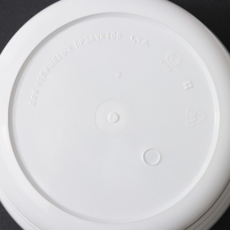 Pot with the pallet "Classic", 1.4 l, the color is white-3