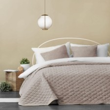 Bedspread with pillowcases 