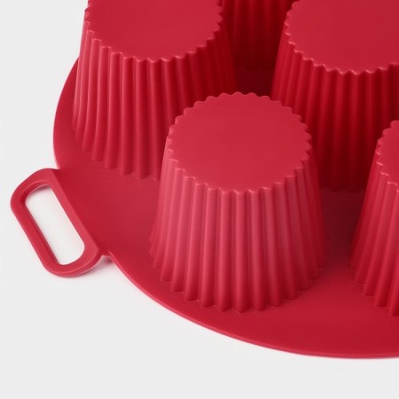 Baking uniform “Croaty Circle”, silicone, 20 × 20 × 5 cm, 7 cells (5.5 × 5 cm), burgundy color-1