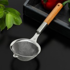 Sieve with the handle of the Valdai Dolyan, D = 8.8 cm, stainless steel