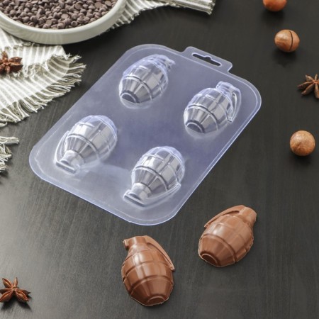The shape for chocolate and sweets is plastic "double lemon", the color is transparent