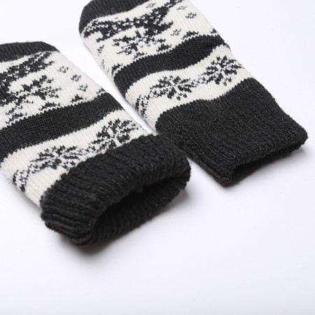 Women's mittens, black/white color, size 20-22-2