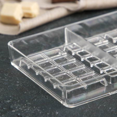 Form for chocolate and sweets “hearts with hearts”, 4 cells, 20 × 12 × 2.5 cm, cell 8.5 × 4.2 × 0.7 cm-2
