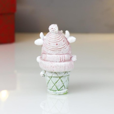 Souvenir Polystone "Gobby in a knitted hat" Pink with a salad 7.5 cm-2