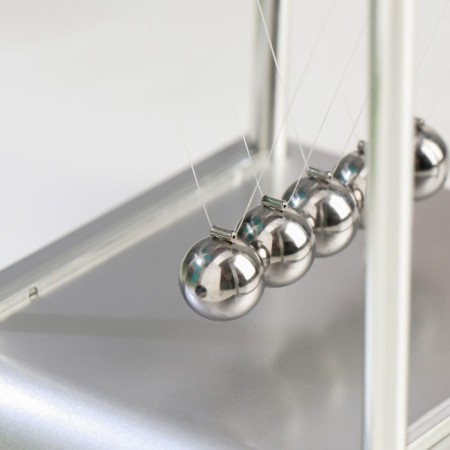 Newtonian Pendulum Silver 14x13.5x11.5 cm-3