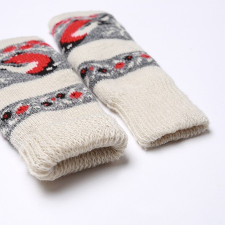 Women's mittens, white color, size 20-22-2