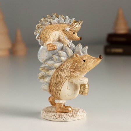 Polystone souvenir "Hedgehogs with a golden bag" 7x4.5x11 cm-2