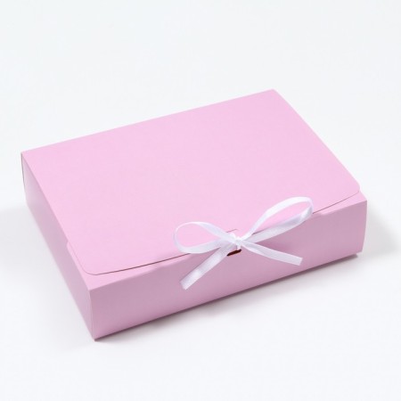 The box is folding, pink, 21 x 15 x 5 cm