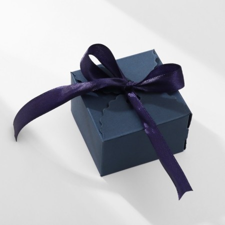 Box Gift "Surprise" 6 × 6, blue