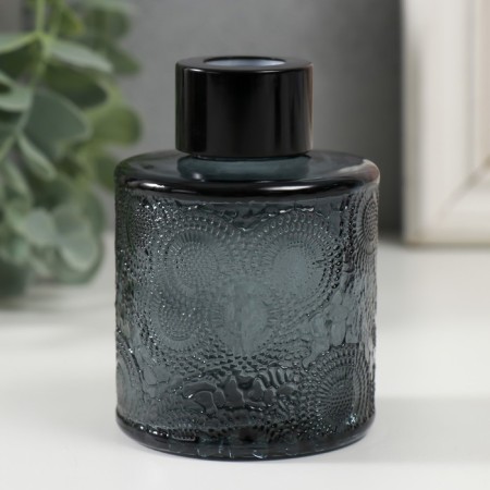 Diffusor for essential oils with a "Flower" transparent gray lid 100 ml 6x6x8 cm