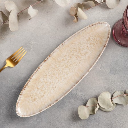 Ceramic dish for serving "gravity", 32.5 × 10 cm, beige color