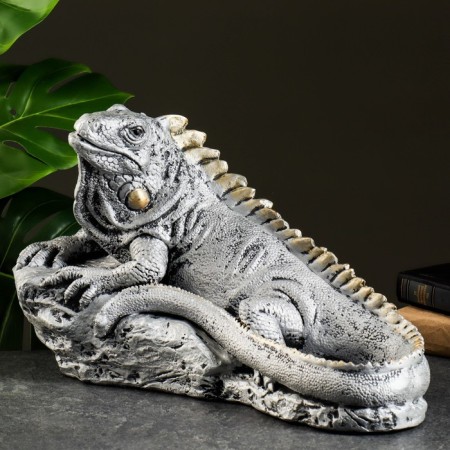 Figure "Iguan" silver, 22x46x29cm