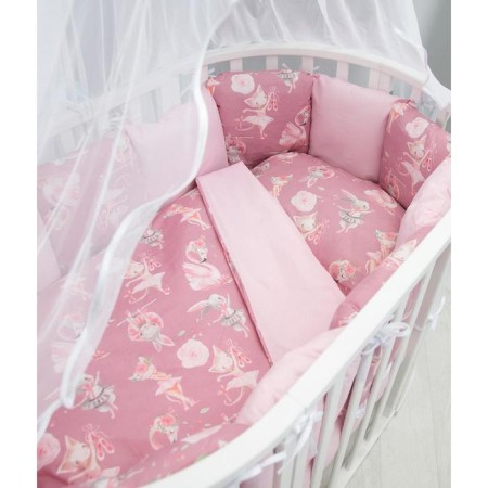 The side in the crib is 12 objects, the color is pink