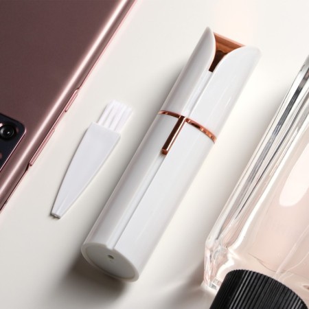 Trimmer Luazon Ltri-06, for the body/face, from USB, white