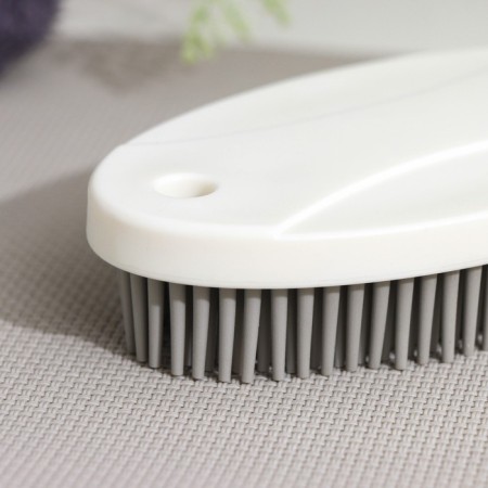 Universal brush Raccoon, 12 × 6.5 × 2.5 cm, tpr pile, 1.6 cm-2