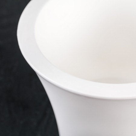 Pot with the insert "City", 2 l, the color is white-1