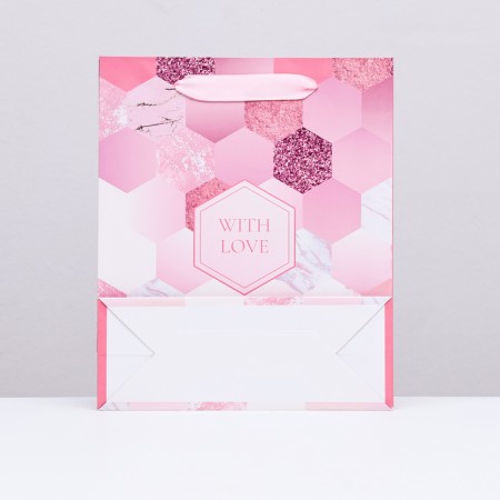 Laminated vertical packet "with love", 21 x 25 x 8 cm-1