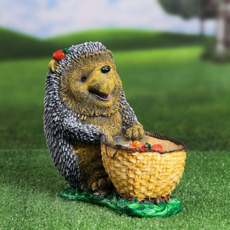 Garden figure "Hedgehog with wicker basket" 26x25x15cm-1